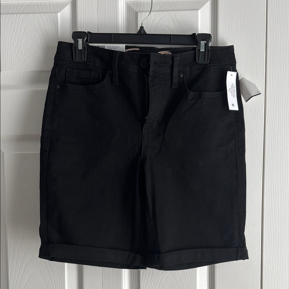 Woman’s Seven 7 Black Denim Shorts.